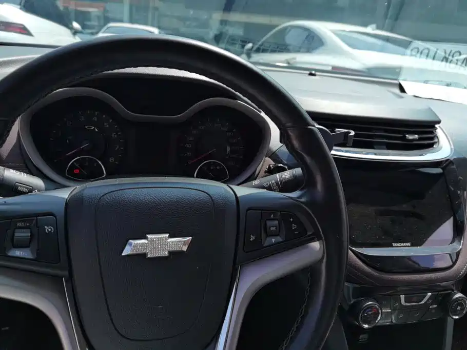 Chevrolet Malibu 2019 — фото 13