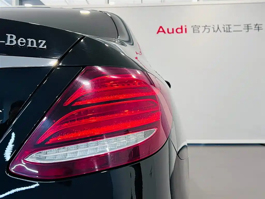Mercedes-Benz E-Class 2020 — фото 14