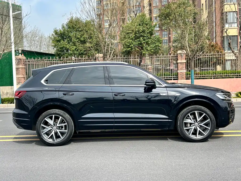 Volkswagen Touareg 2020 — фото 4