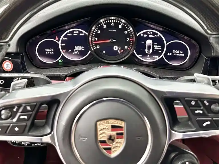 Porsche Cayenne 2022 — фото 14
