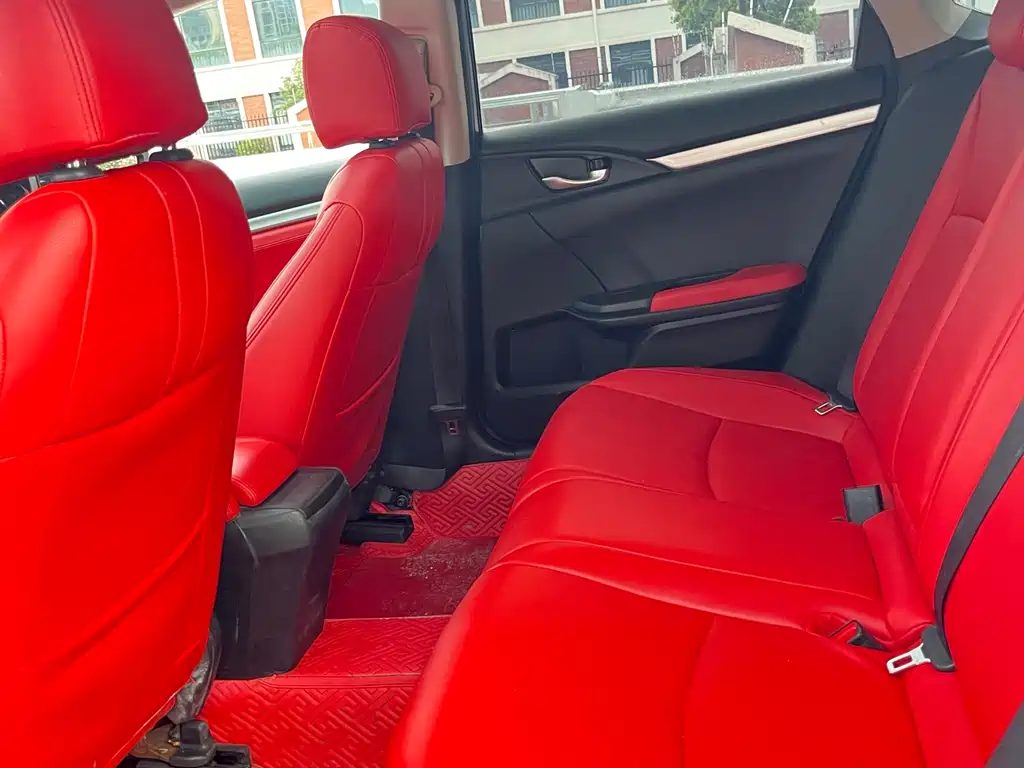 Honda Civic 2019 — фото 13