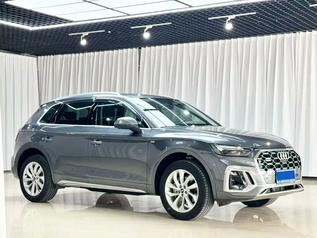 Audi Q5L 2021 — фото 3