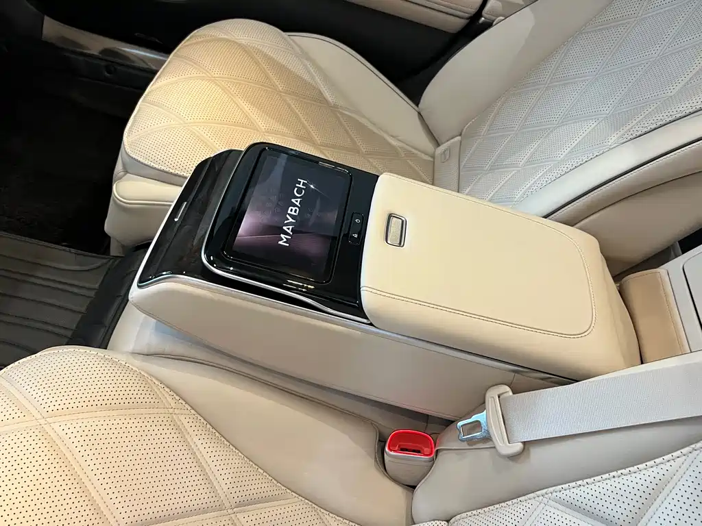 Mercedes-Benz Maybach S-Class 2025 — фото 12