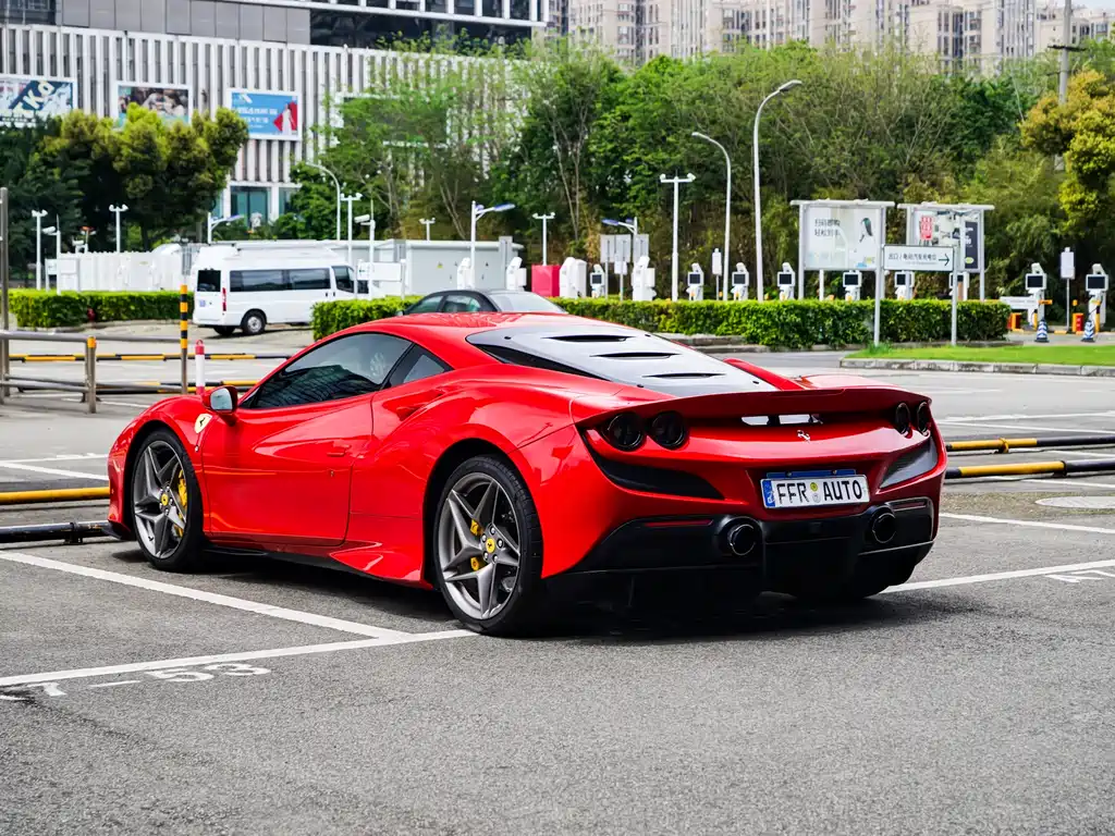 Ferrari F8 2023 — фото 34
