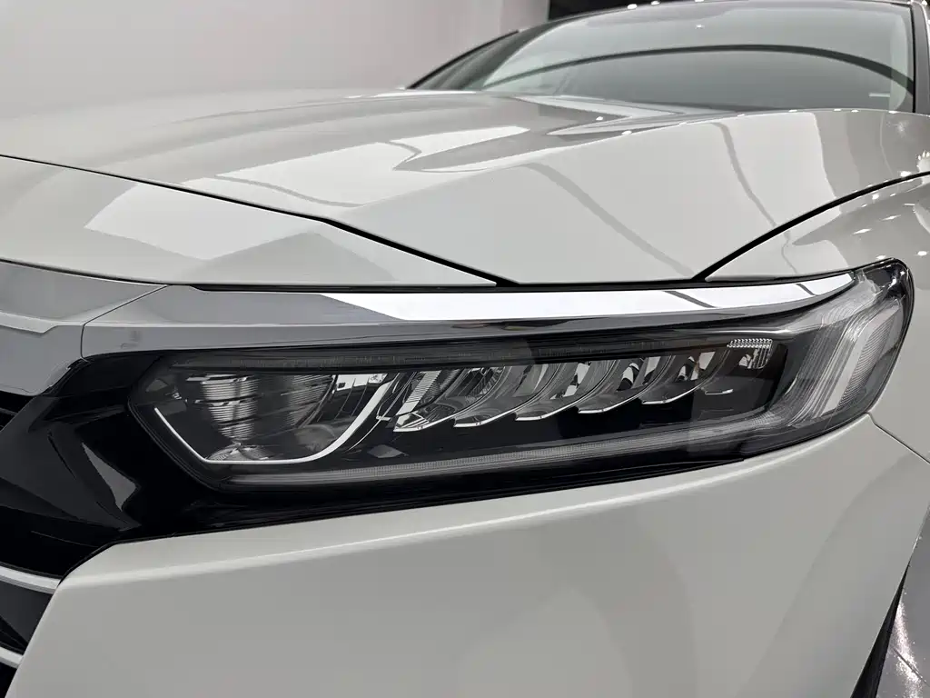 Honda Accord 2023 — фото 29