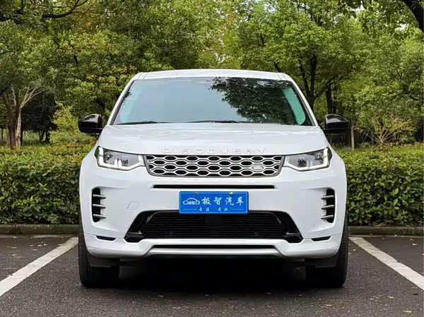Land Rover Discovery Sport 2024