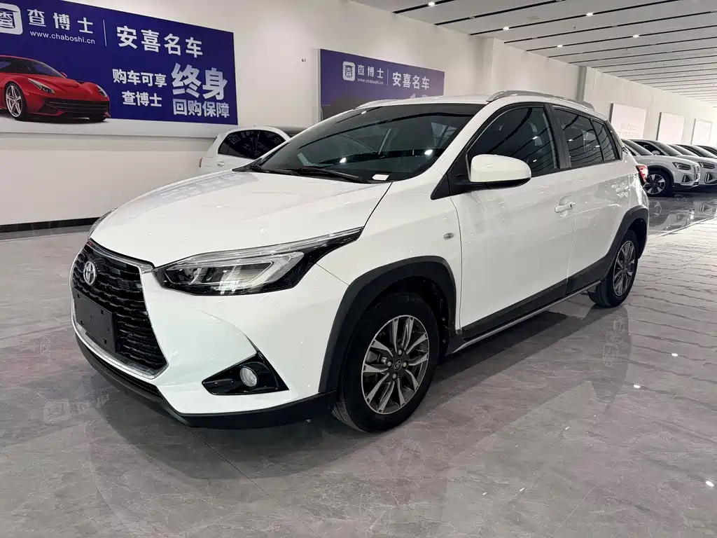 Toyota Yaris L 2022
