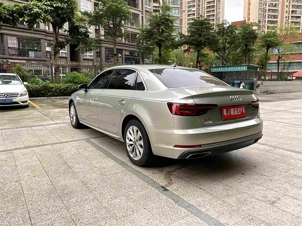 Audi A4L 2020 — фото 12