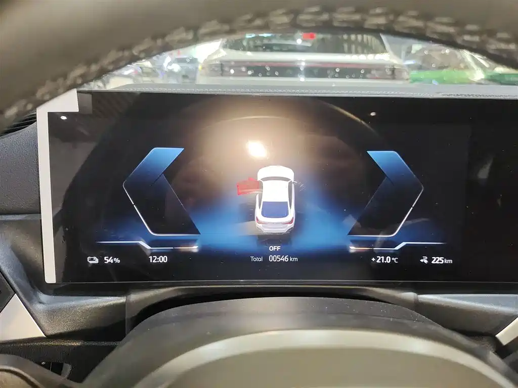 BMW i4 2026 — фото 12