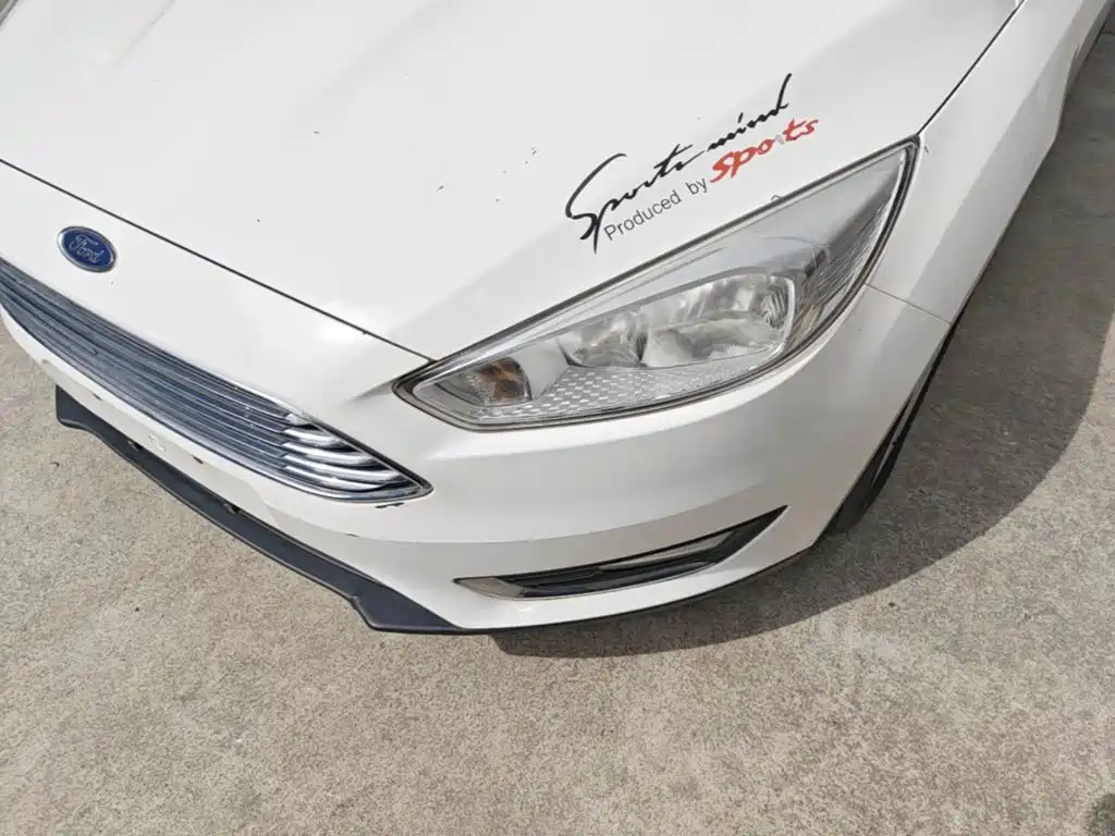 Ford Focus 2016 — фото 18