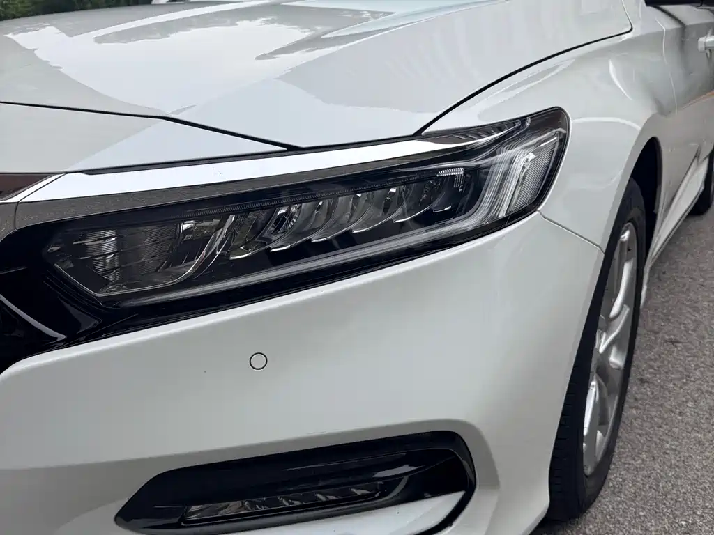 Honda Accord 2021 — фото 10