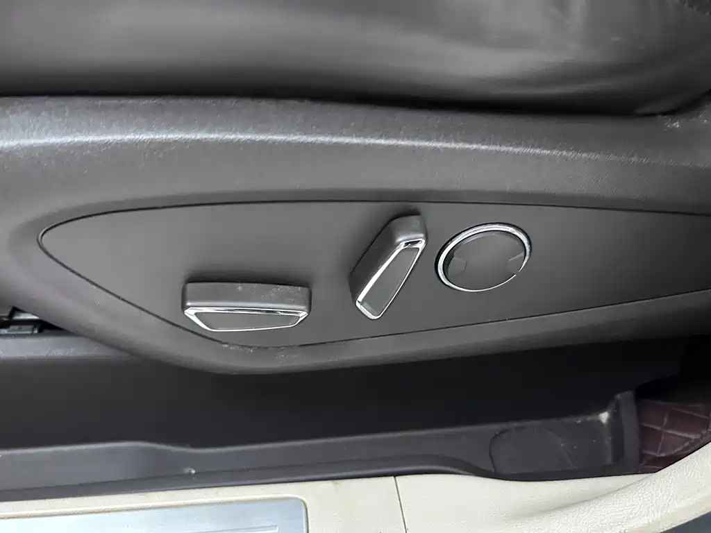 Lincoln MKC 2017 — фото 13