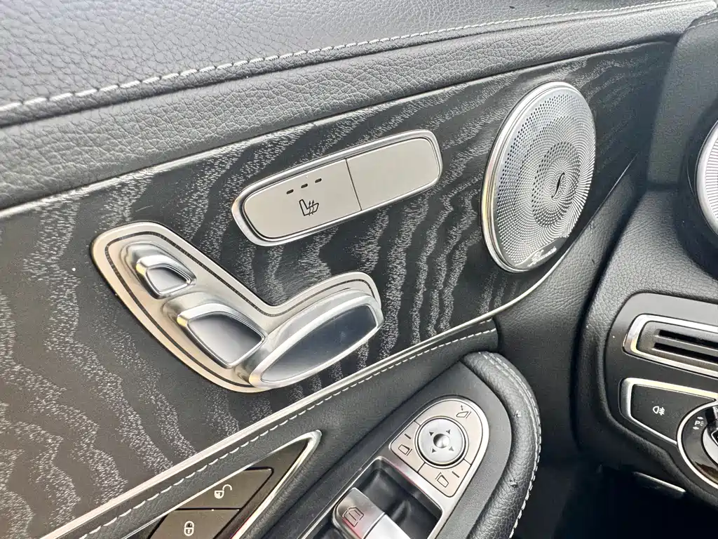 Mercedes-Benz C-Class 2017 — фото 26