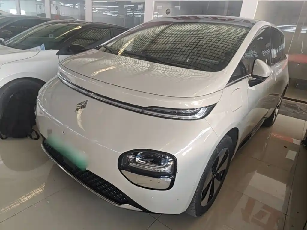 Baojun Clouds 2023