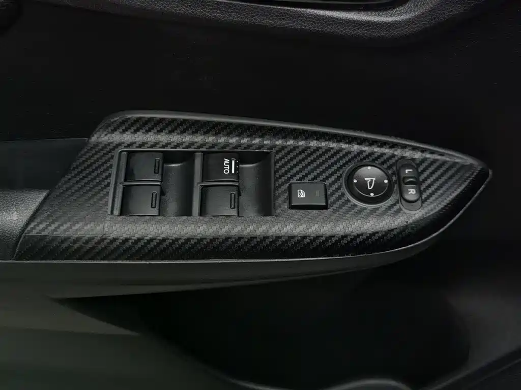 Honda Fit 2017 — фото 9