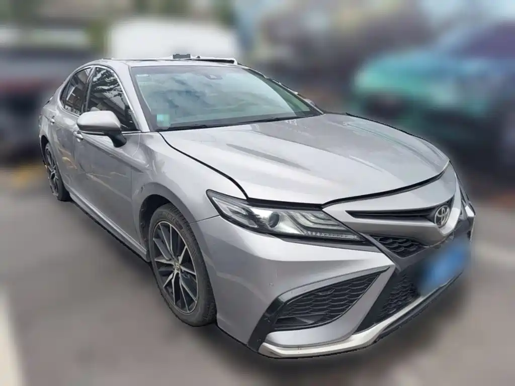 Toyota Camry 2021 — фото 7