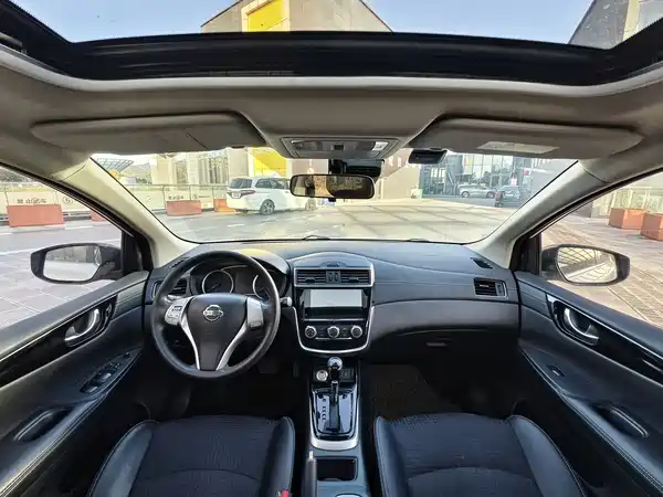 Nissan Tiida 2019
