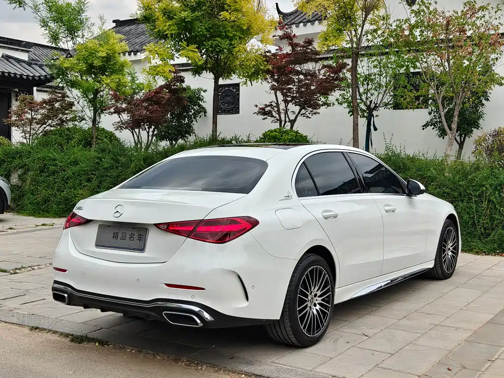 Mercedes-Benz C-Class 2023 — фото 7