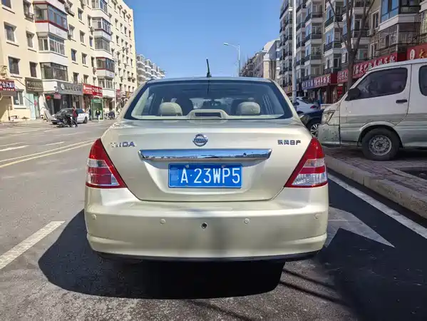 Nissan Tiida 2009