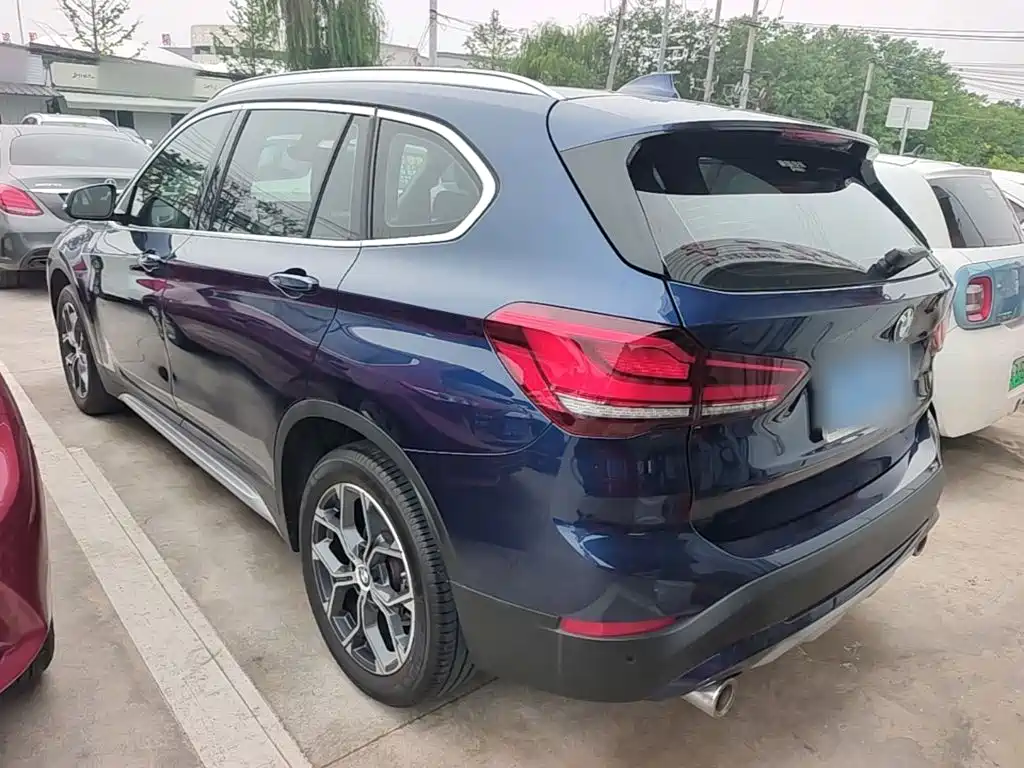 BMW X1 2021 — фото 5
