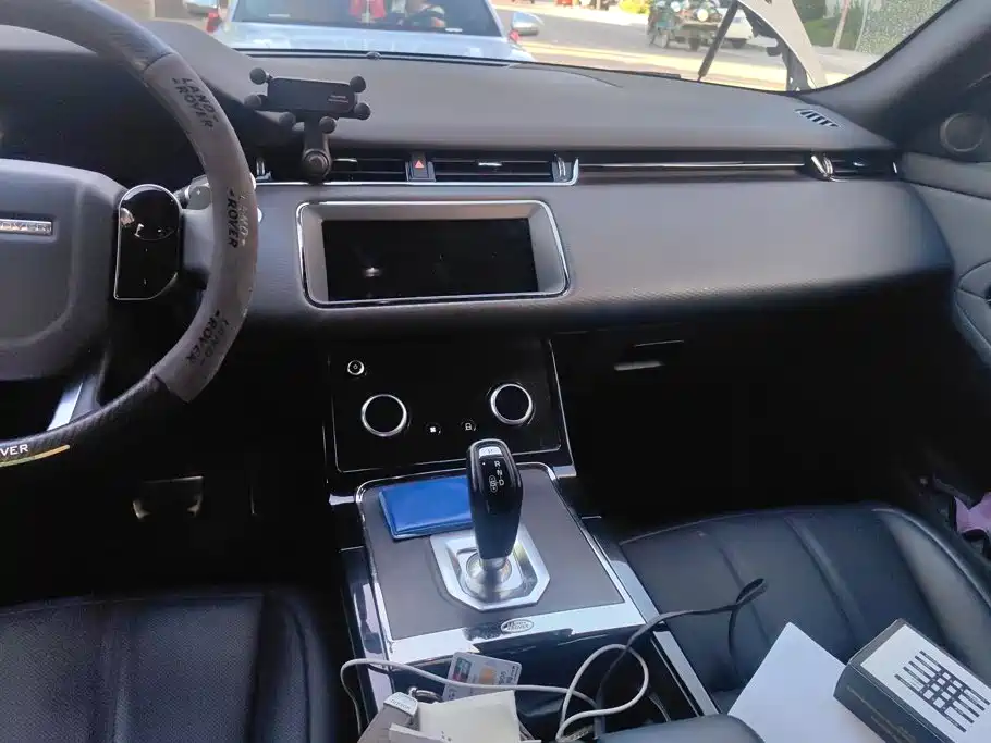 Land Rover Range Rover Evoque 2020 — фото 16