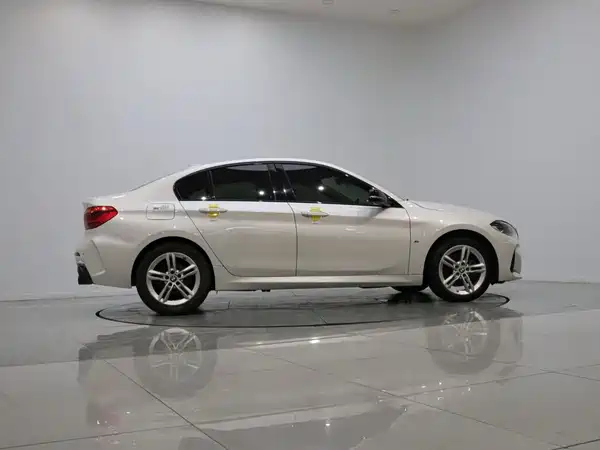 BMW 1 Series 2022