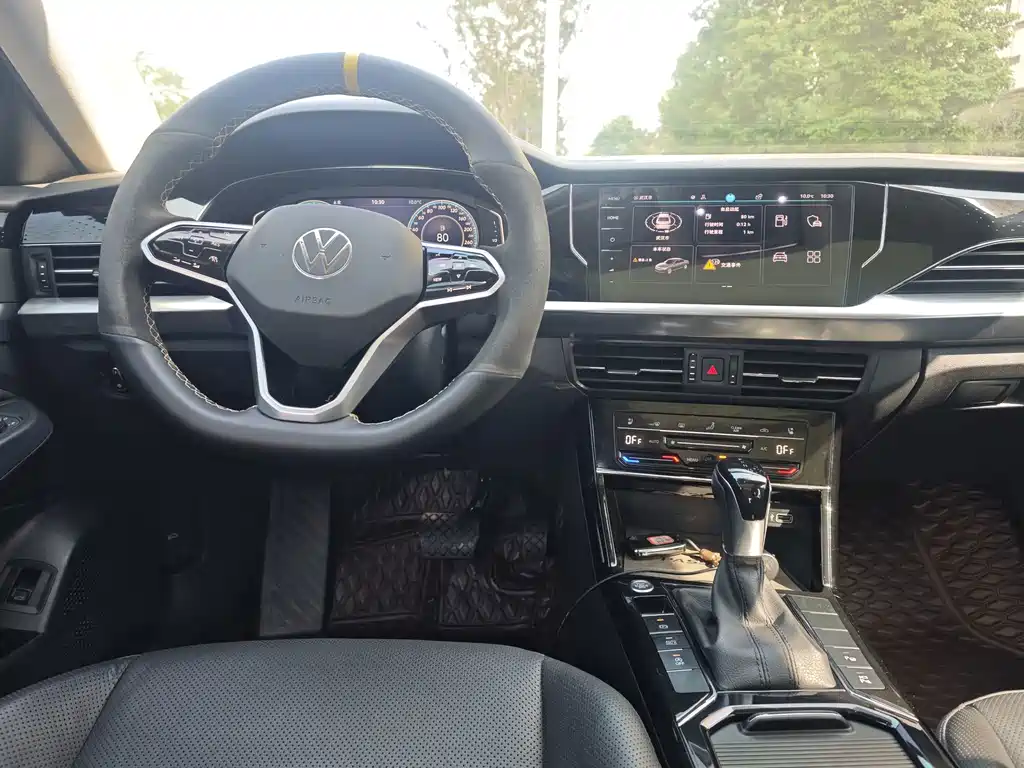 Volkswagen Passat 2023