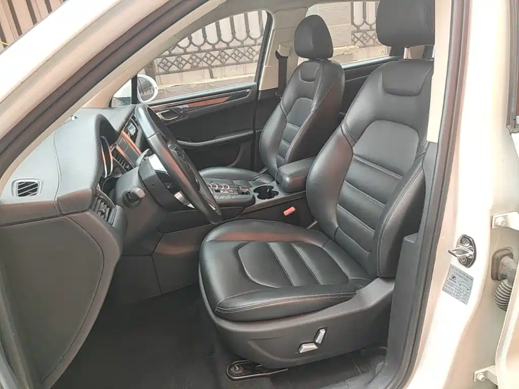 Zotye SR9 2018 — фото 15
