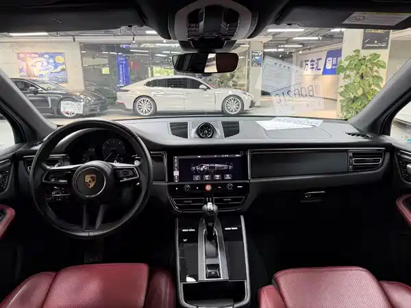 Porsche Macan 2022