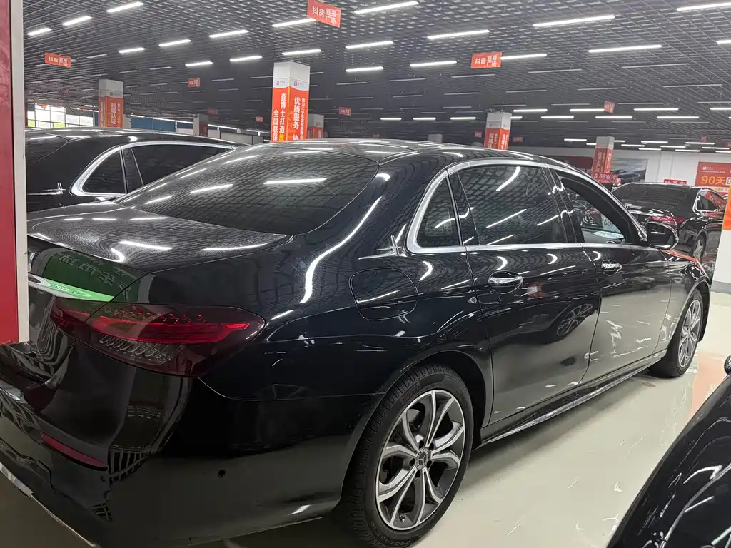 Mercedes-Benz E-Class 2021