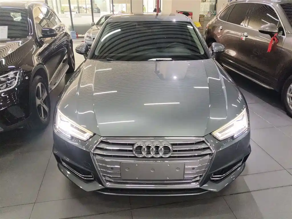 Audi A4L 2018 — фото 3