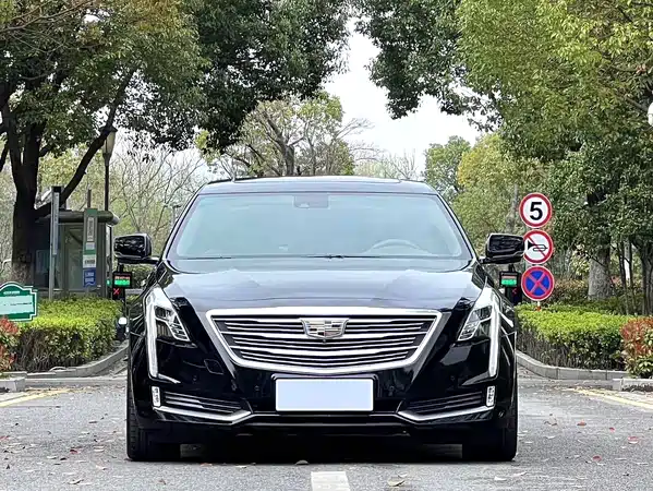 Cadillac CT6 2016