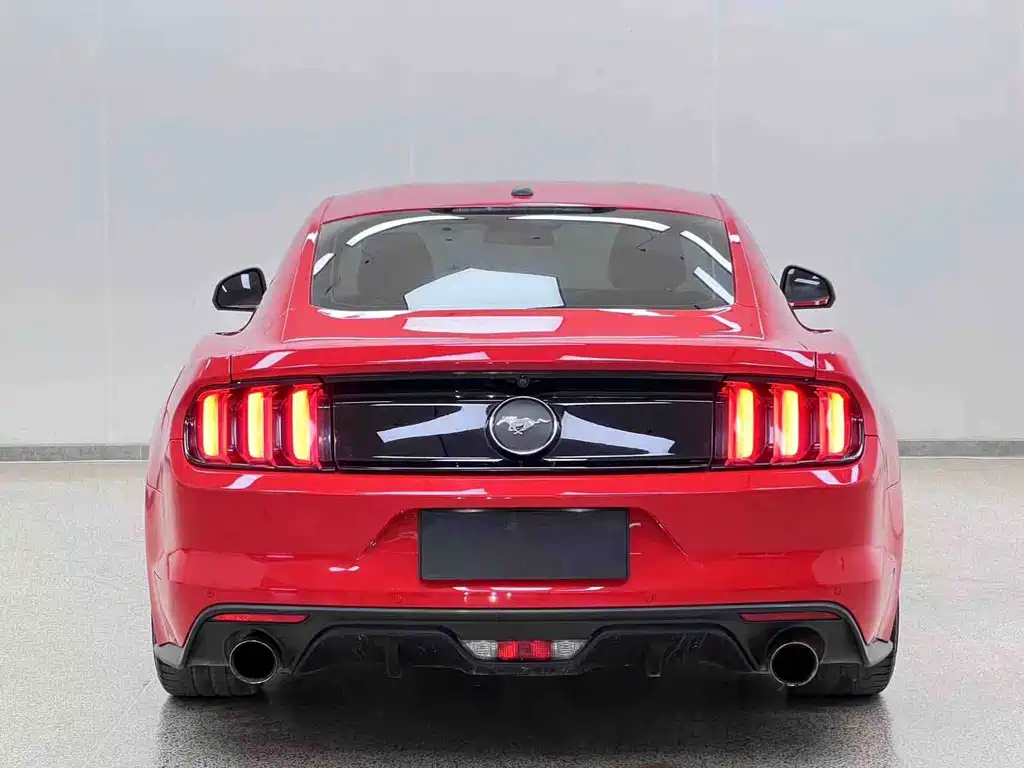 Ford Mustang 2018 — фото 6