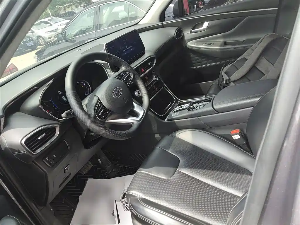 Hyundai Santa Fe 2020 — фото 11