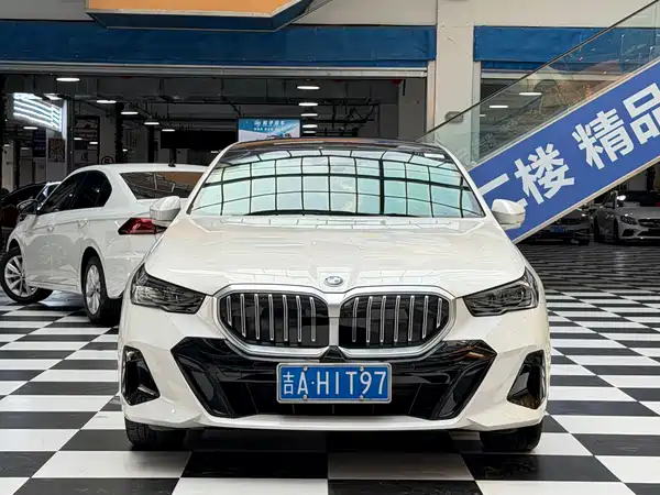 BMW 5 Series 2026