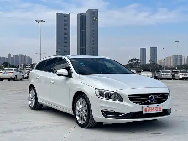 Volvo V60 2016
