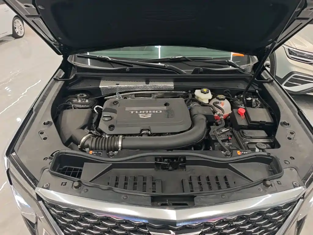 Cadillac XT4 2025 — фото 20