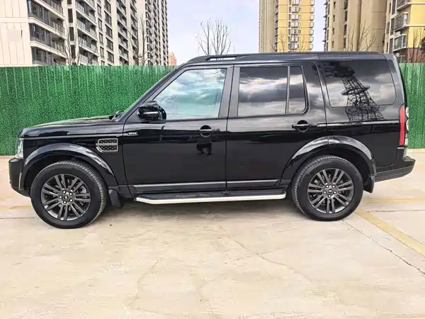 Land Rover Discovery 2016