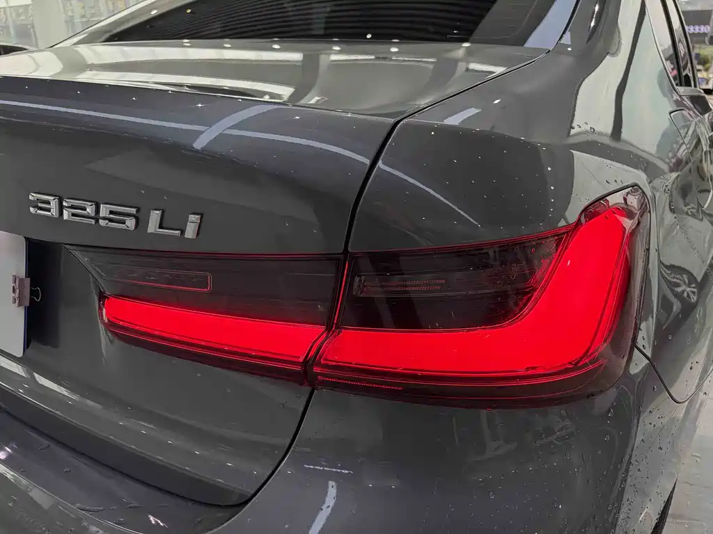 BMW 3 Series 2023 — фото 13