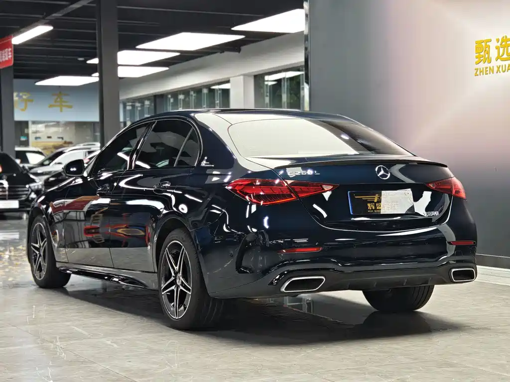 Mercedes-Benz C-Class 2023 — фото 3