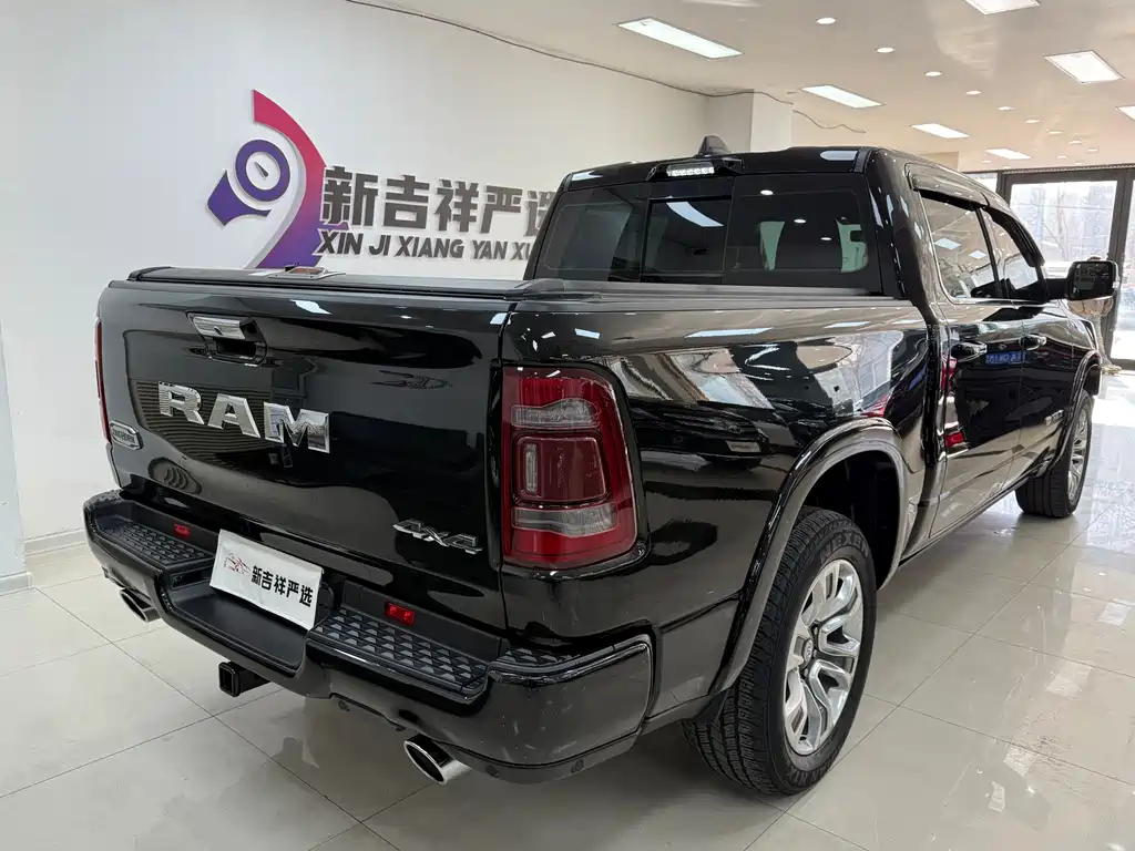 RAM Trucks 2023 — фото 16