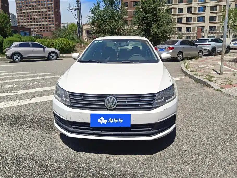Volkswagen Lavida 2015