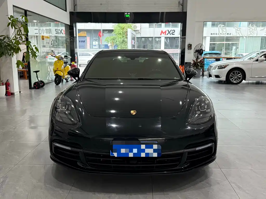 Porsche Panamera 2019 — фото 2