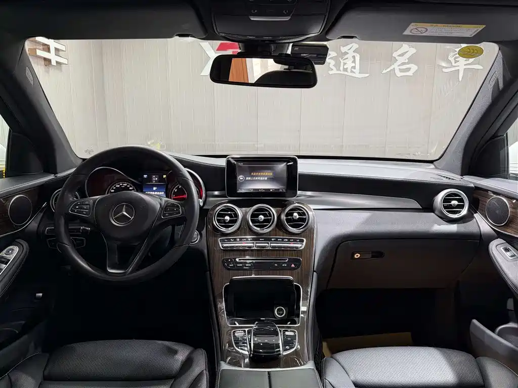 Mercedes-Benz GLC 2018