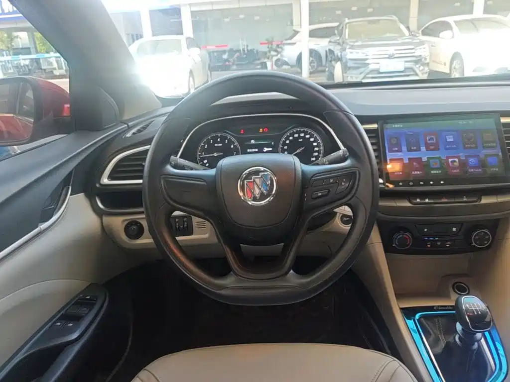 Buick Excelle 2017 — фото 11
