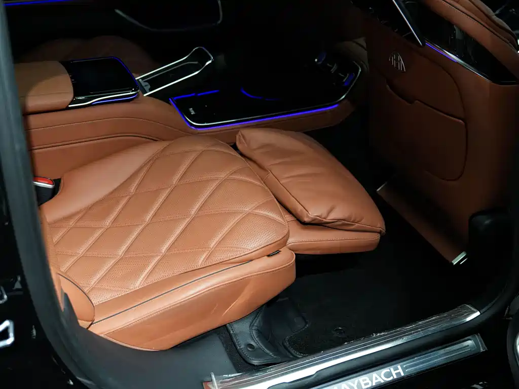 Mercedes-Benz Maybach S-Class 2023 — фото 12