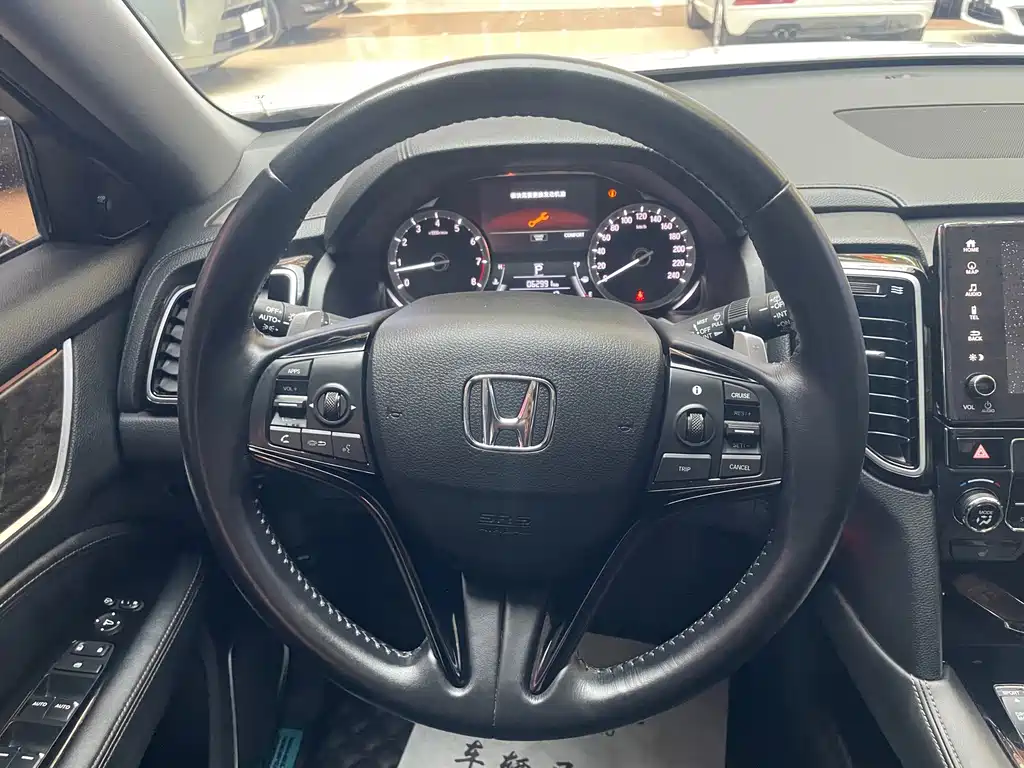 Honda UR-V 2023 — фото 11