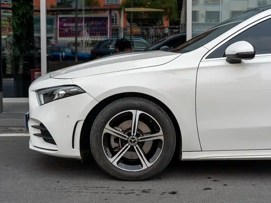 Mercedes-Benz A-Class 2023 — фото 5