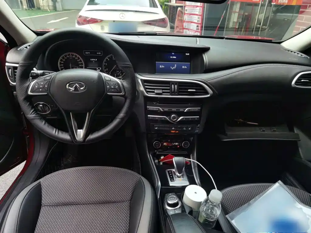 Infiniti QX30 2018