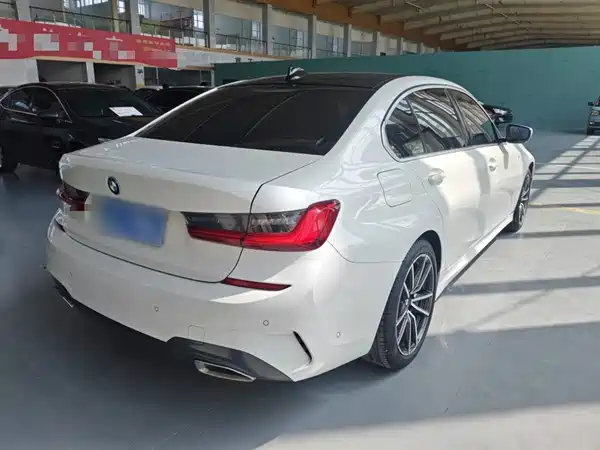 BMW 3 Series 2021
